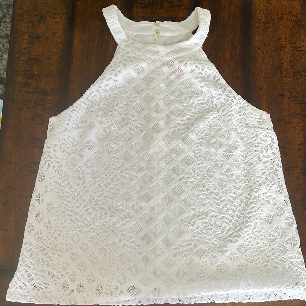 EUC lilly pulitzer Rayanne top on resort white sz L